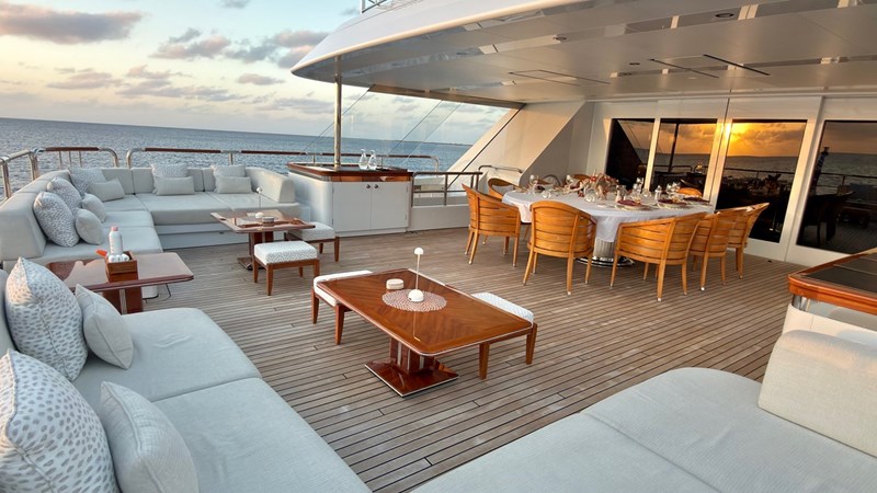 Skylounge Aft Deck