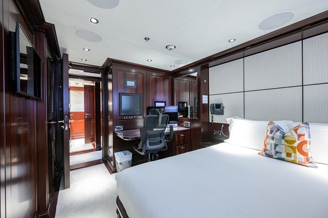 6th Stateroom/Captain Cabin