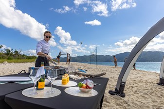 ROCK.IT 98 Beach Club