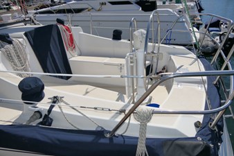 PATRIOT 31 Cockpit Stbd