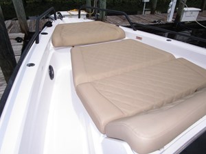 TT/GRACE 7 Bow sunlounge