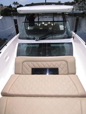 TT/GRACE 8 Bow sunlounge