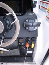 TT/GRACE 14 Starboard side of helm