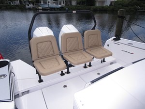 TT/GRACE 30 Folding transom seats
