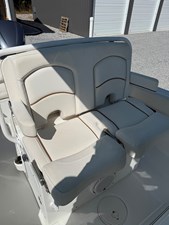 - 18 Helm chairs