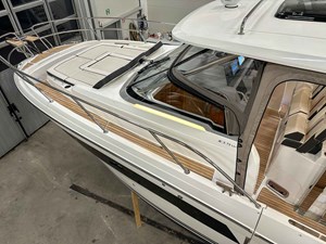 JEANNEAU CAP CAMARAT 10.5 WA SERIE2 17 