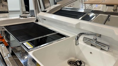 JEANNEAU CAP CAMARAT 10.5 WA SERIE2 45 