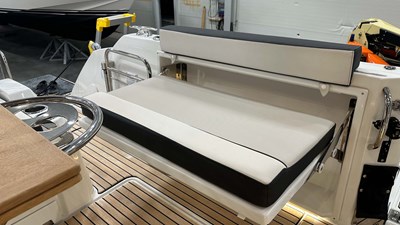 JEANNEAU CAP CAMARAT 10.5 WA SERIE2 48 