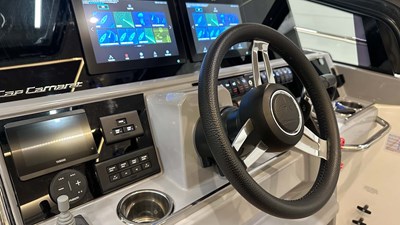 JEANNEAU CAP CAMARAT 10.5 WA SERIE2 52 