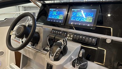 JEANNEAU CAP CAMARAT 10.5 WA SERIE2 54 