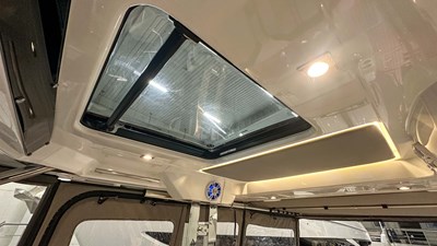 JEANNEAU CAP CAMARAT 10.5 WA SERIE2 56 