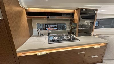 JEANNEAU CAP CAMARAT 10.5 WA SERIE2 61 