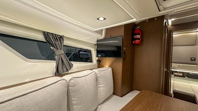 JEANNEAU CAP CAMARAT 10.5 WA SERIE2 64 