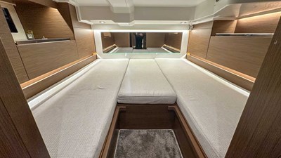 JEANNEAU CAP CAMARAT 10.5 WA SERIE2 68 