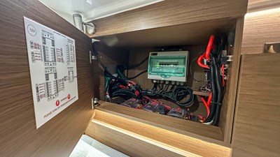 JEANNEAU CAP CAMARAT 10.5 WA SERIE2 71 