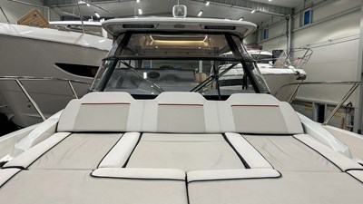 JEANNEAU CAP CAMARAT 10.5 WA SERIE2 82 