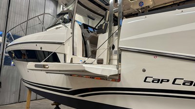 JEANNEAU CAP CAMARAT 10.5 WA SERIE2 85 