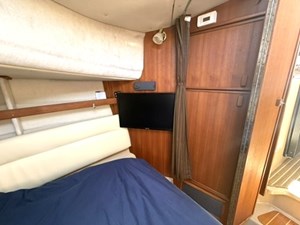 LADY ZARA 19 Owner's Stateroom 
