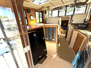 LADY ZARA 22 Entrance from Aft Deck