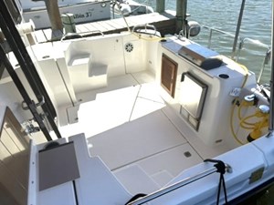 LADY ZARA 24 Aft Deck