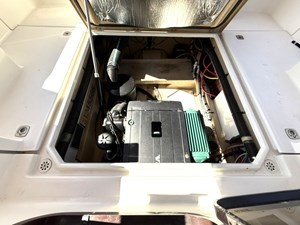LADY ZARA 25 Engine