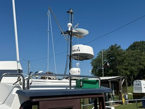 LADY ZARA 27 Radar