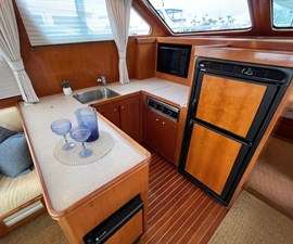 43 ft 1999 Mikelson 43 Sportfisher, Nautilus 33 