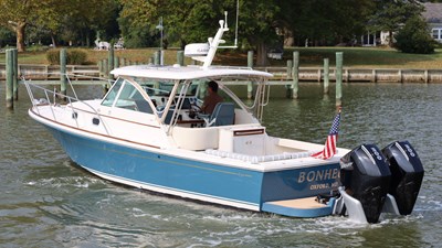 BONHEUR 0 BONHEUR, 2020 Hunt Yachts Surfhunter 32