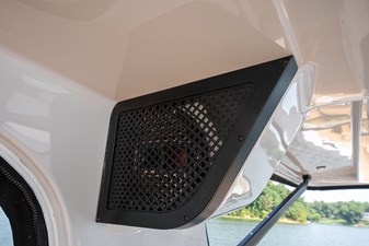 UNPLUGGED 47 Cockpit speaker