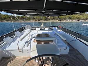 SUNREEF 60  18 SUNREEF 60 FLY