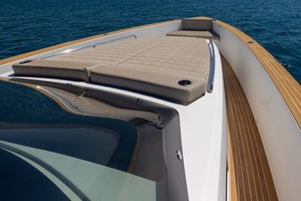 M/Y FiZZY 13