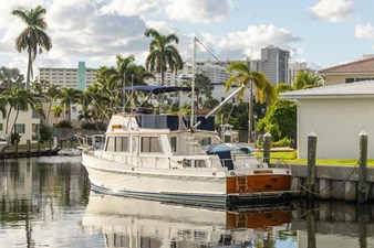 Moonshadow 1 Moonshadow 1985 GRAND BANKS MARINE Classic Trawler Yacht Yacht MLS #452316 1