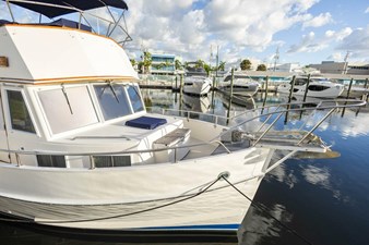 Moonshadow 3 Moonshadow 1985 GRAND BANKS MARINE Classic Trawler Yacht Yacht MLS #452316 3