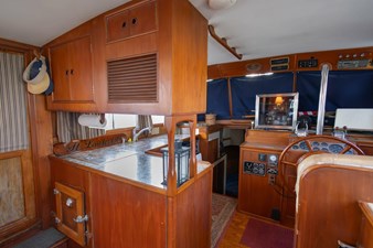 Moonshadow 14 Moonshadow 1985 GRAND BANKS MARINE Classic Trawler Yacht Yacht MLS #452316 14