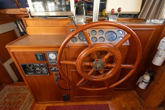 Moonshadow 19 Moonshadow 1985 GRAND BANKS MARINE Classic Trawler Yacht Yacht MLS #452316 19