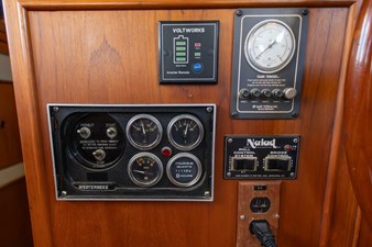 Moonshadow 21 Moonshadow 1985 GRAND BANKS MARINE Classic Trawler Yacht Yacht MLS #452316 21