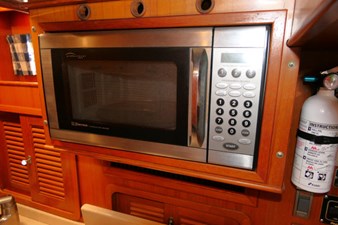 PEREGRINE 36 Galley Microwave