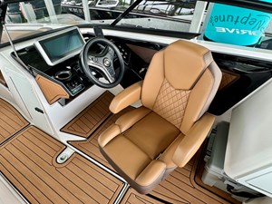 024 Yamaha 252SD NLNL 40 