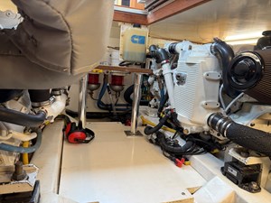 STARLITE 37 Engine Room