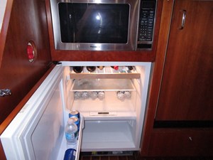 ENDLESS SUMMER 9 Fridge and freezer