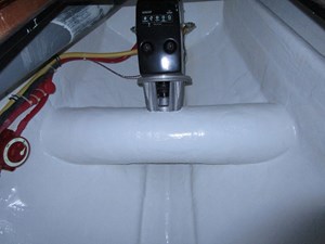 ENDLESS SUMMER 21 Thruster bilge