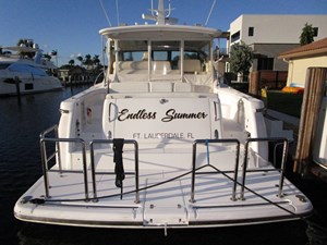 ENDLESS SUMMER 42 Transom detail