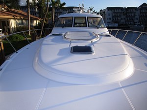 ENDLESS SUMMER 47 Bow sun lounge