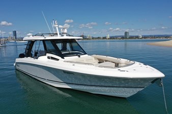 (no name) 0 Boston Whaler 360 Realm