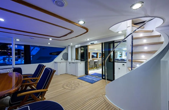 SUPERSTAR 2001 WESTPORT Motor Yacht Raised Pilothouse Motor Yacht Yacht MLS #455932 6