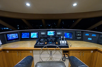 SUPERSTAR 2001 WESTPORT Motor Yacht Raised Pilothouse Motor Yacht Yacht MLS #455932 9