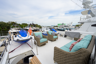 SUPERSTAR 2001 WESTPORT Motor Yacht Raised Pilothouse Motor Yacht Yacht MLS #455932 12