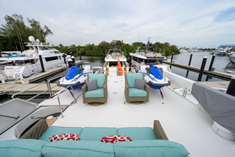 SUPERSTAR 2001 WESTPORT Motor Yacht Raised Pilothouse Motor Yacht Yacht MLS #455932 13