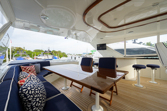 SUPERSTAR 2001 WESTPORT Motor Yacht Raised Pilothouse Motor Yacht Yacht MLS #455932 20