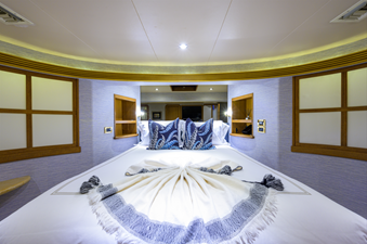 SUPERSTAR 2001 WESTPORT Motor Yacht Raised Pilothouse Motor Yacht Yacht MLS #455932 56